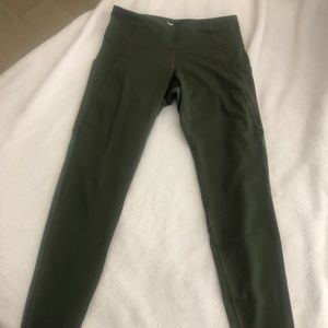 Old Navy Active Moss Green Leggings